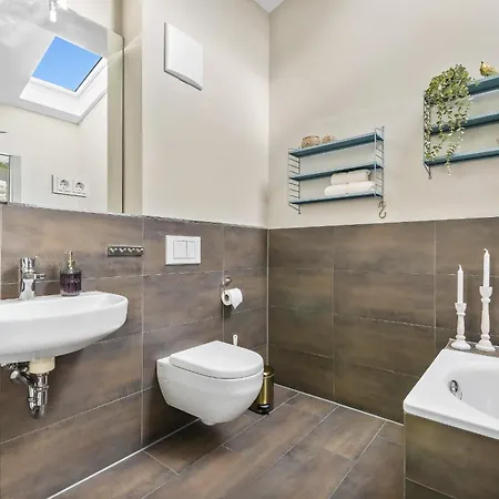 Dockside - Ostseeurlaub Am Yachthafen