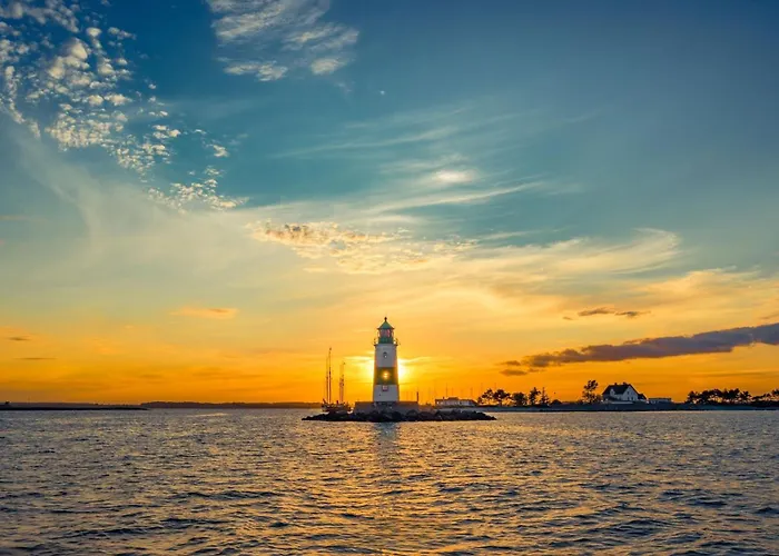 Dockside - Ostseeurlaub Am Yachthafen *